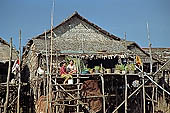 Tonle Sap - Kampong Phluk floating village - stilted houses